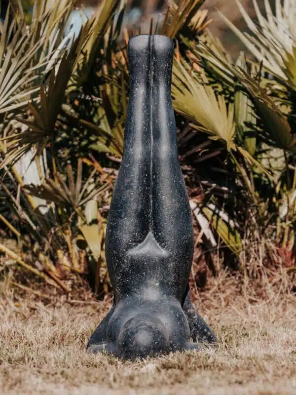 statue de jardin extérieur moderne yoga position sarvangasana chandelle 80cm noir pierre grossiste statue de jardin