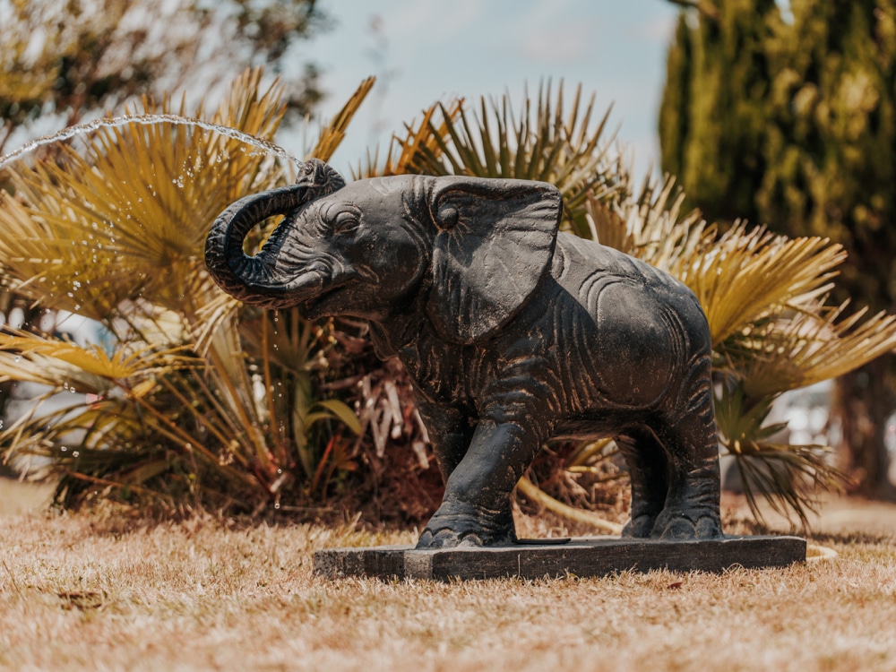 statue de jardin extérieur grand éléphant fontaine noir antique 107cm grossiste statue de jardin