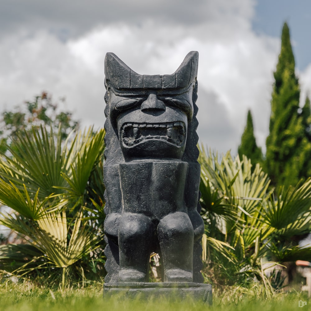 Statue Tiki Extérieur Jardin Polynésie Océanie Noir 100cm grossiste statue de jardin
