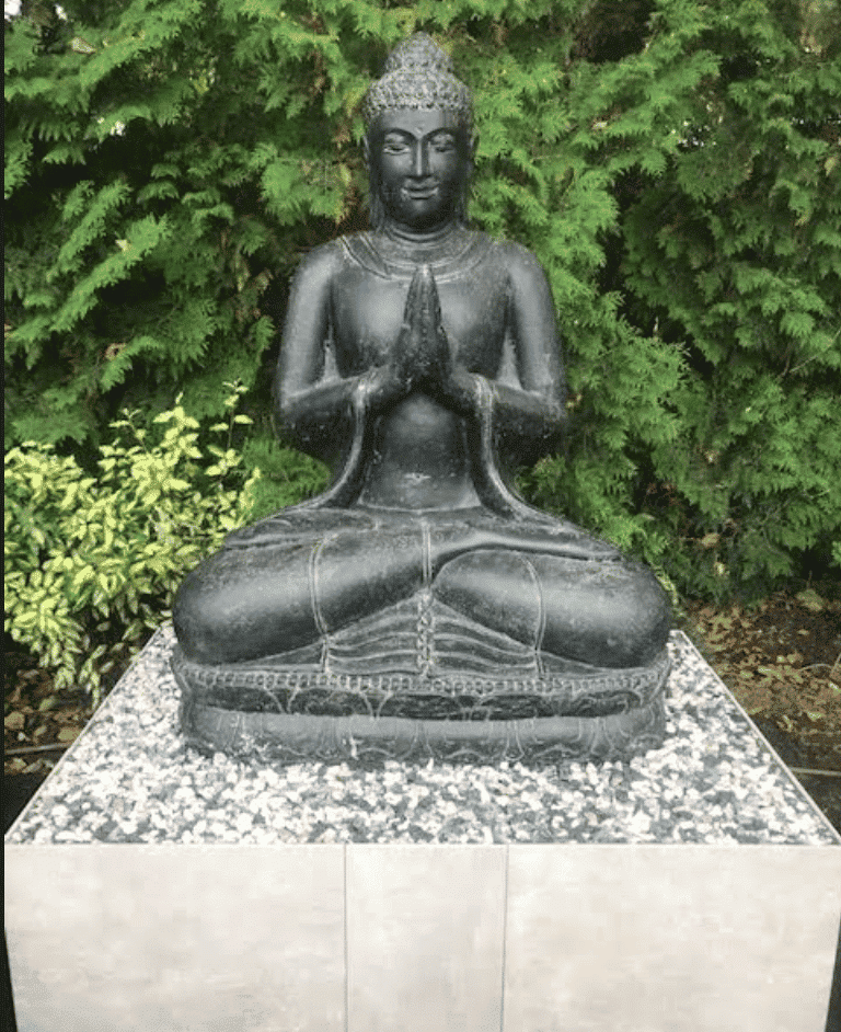 statue bouddha assis namaste jardin extérieur noir en pierre 100cm grossiste statue de jardin