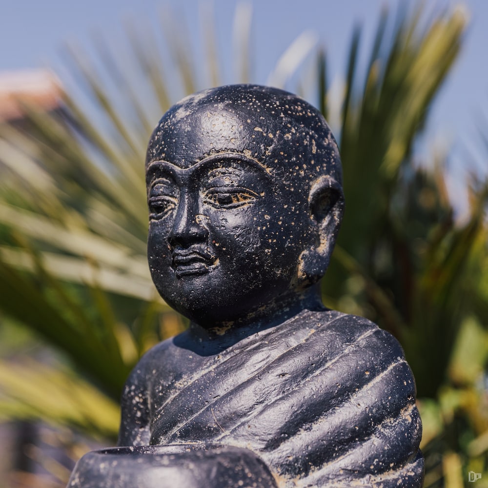 statue moine shaolin tibétain pot bougie noir 60cm jardin japonais