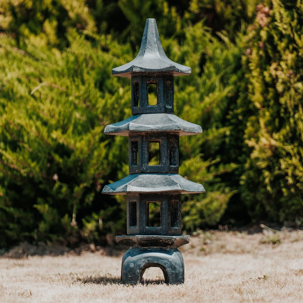 lampe japonaise lanterne pagode 100cm statue de jardin noir tokyo grossiste statue de jardin