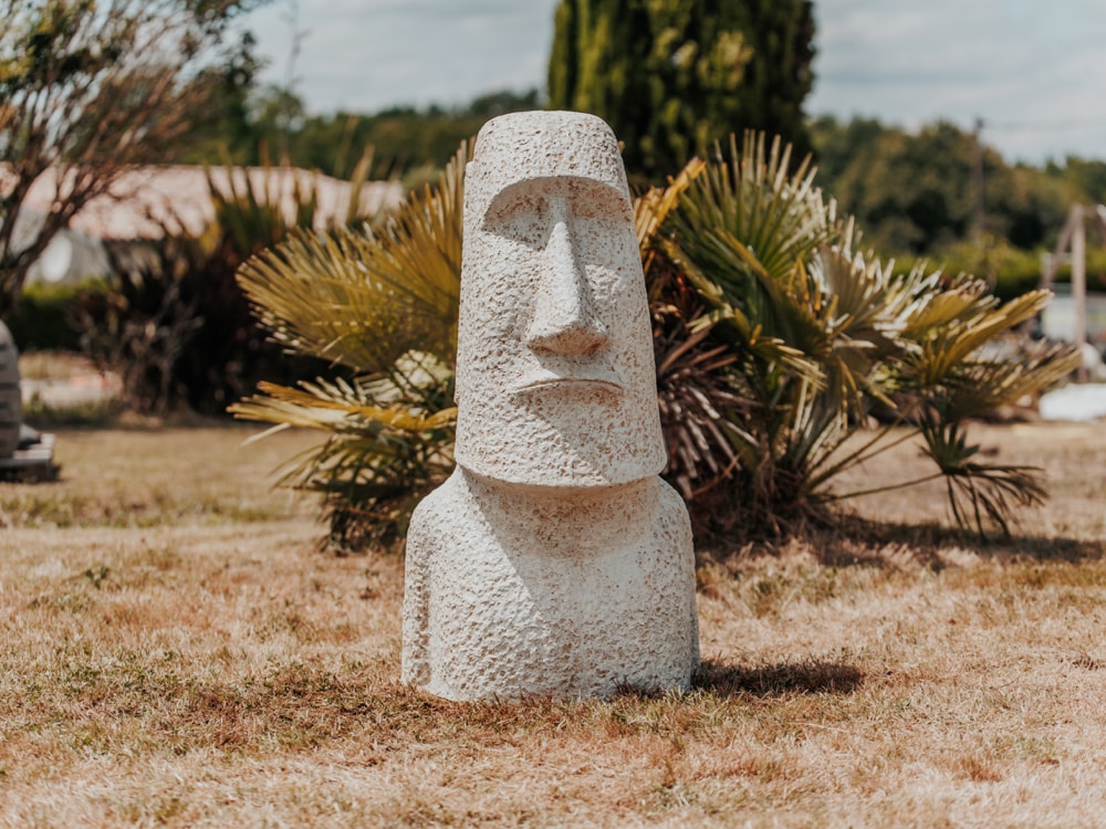 statue de jardin extérieur île de pâques moaï visage blanc antique 100cm grossiste statue de jardin