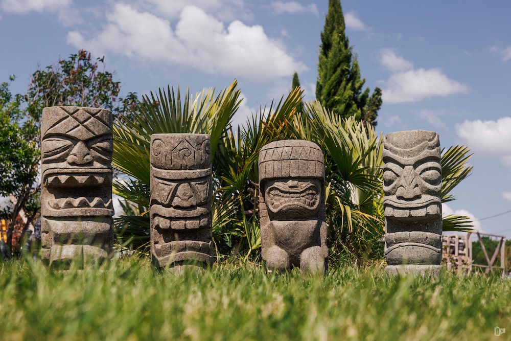 Statue Tiki Totem Jardin Extérieur Polynésie Océanie en Pierre Volcanique Naturelle 50cm Grossiste statue de jardin