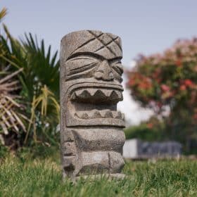 Statua da giardino Tiki polinesiano in pietra vulcanica - 50 cm Uta