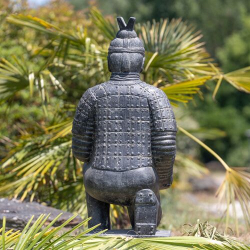 statue extérieur guerrier chinois xian en pierre noir
