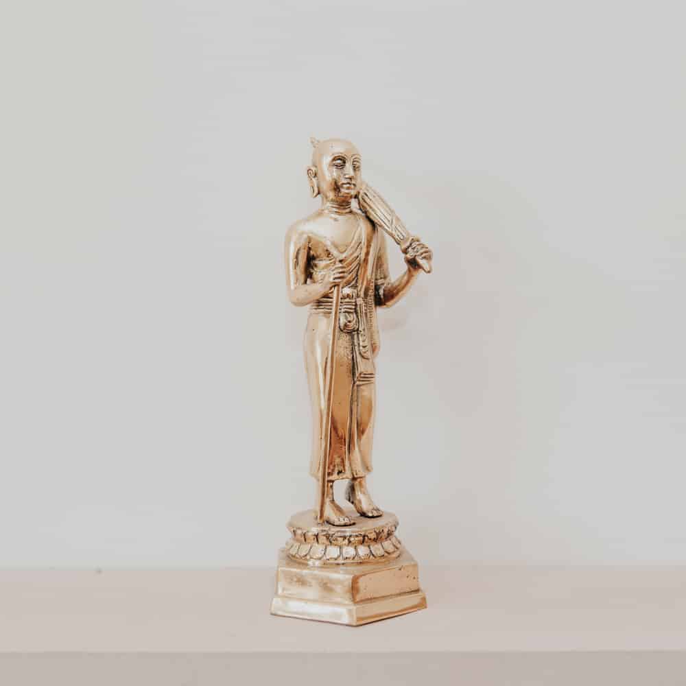statuette statue moine debout finition or doré antique en laiton bronze 28cm grossiste statue en bronze