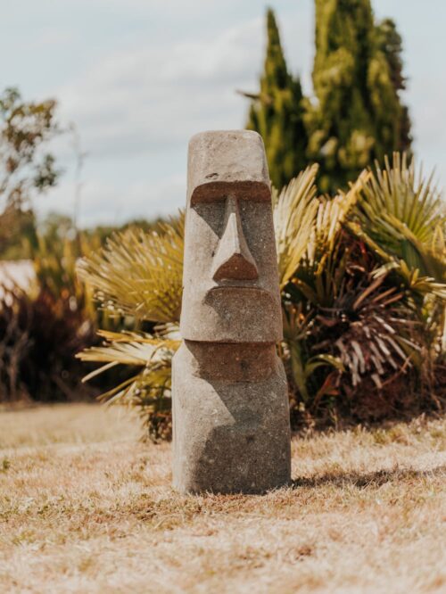 grande statue de jardin ile de pâques moai visage extérieur en pierre volcanique 100cm grossiste statue de jardin