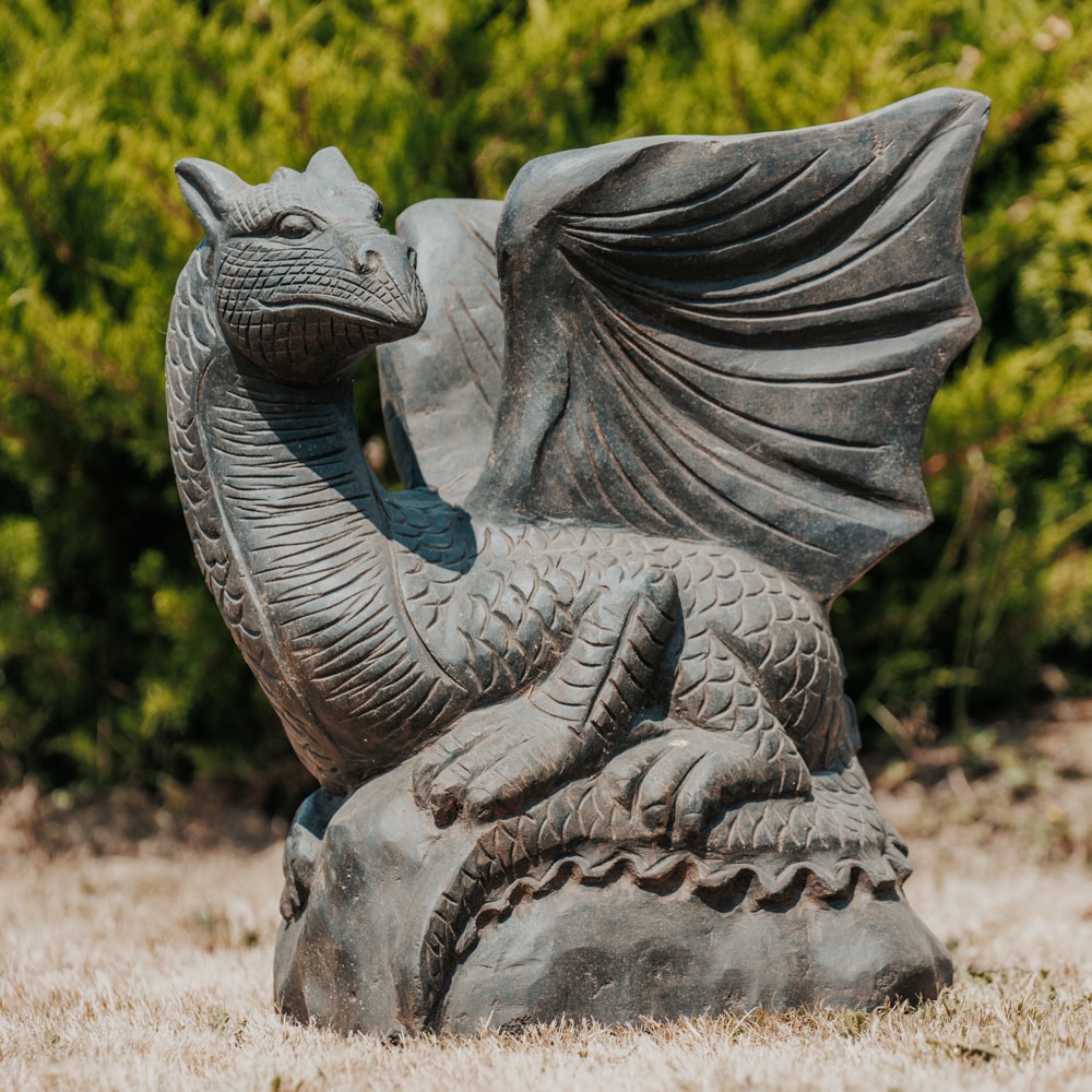 statue de jardin extérieur dragon en pierre naturelle noir antique 70cm grossiste statue de jardin