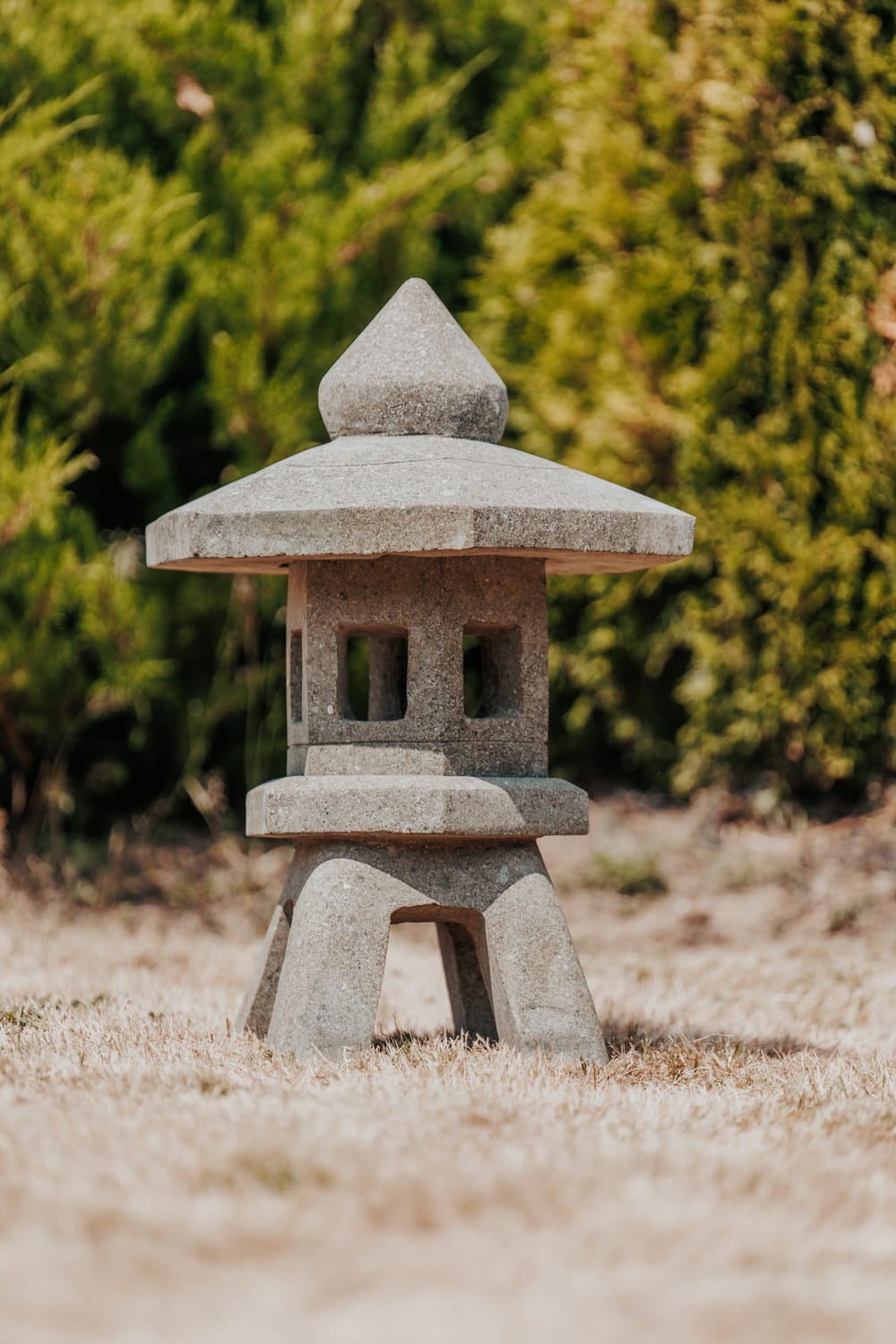 lampe japonaise lanterne pagode statue de jardin en pierre naturelle 70cm kansai grossiste statue