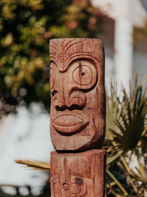 statue tiki totem extérieur intérieur polynésie bois cocotier 100cm sumba grossiste statue de jardin tikibar