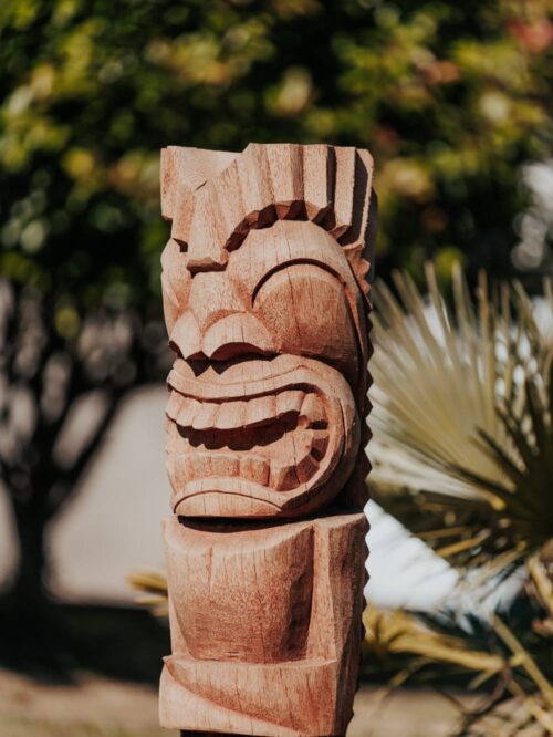 statue tiki totem extérieur intérieur polynésie bois cocotier 100cm gili grossiste statue de jardin