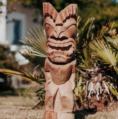 statue tiki totem extérieur intérieur polynésie bois cocotier 100cm sumbawa grossiste statue de jardin