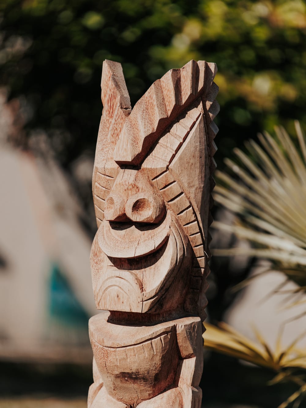statue tiki totem extérieur polynésie artisanale bois cocotier 100cm bajo grossiste statue de jardin
