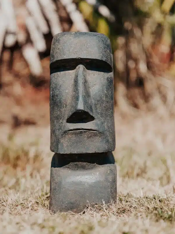 statue ile de pâques moai extérieur jardin en pierre volcanique noir antique 30cm grossiste statue de jardin