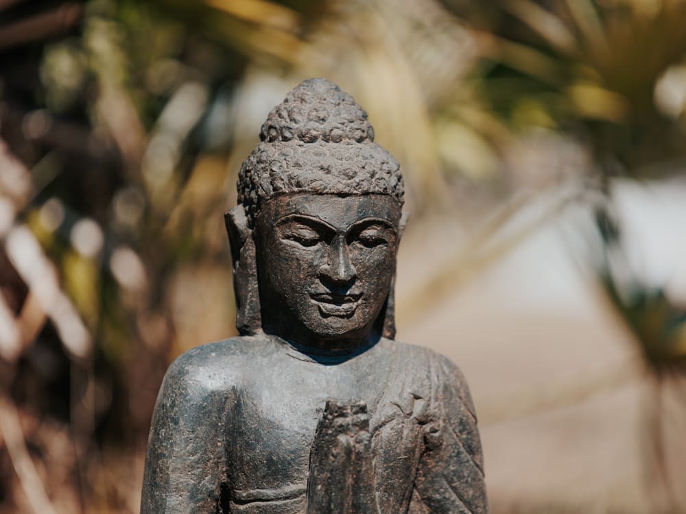 statue de jardin bouddha assis méditation pierre naturelle noir 45cm grossiste statue de jardin