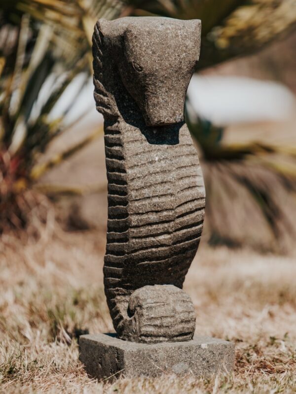 statue hippocampe jardin extérieur en pierre volcanique 50cm grossiste statue de jardin