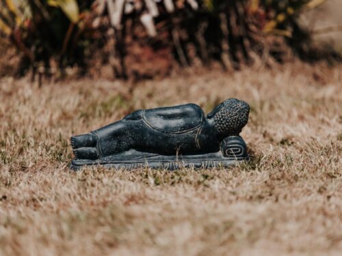statue de jardin extérieur bouddha couché allongé jardin noir longueur 40cm
