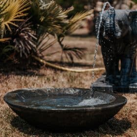 Vase Schale japanischer Garten Lotusblüte aus Vulkangestein 50 cm