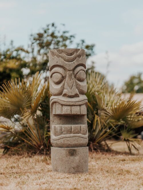 statue tiki totem jardin extérieur polynésie océanie en pierre volcanique 100cm arue grossiste statue de jardin