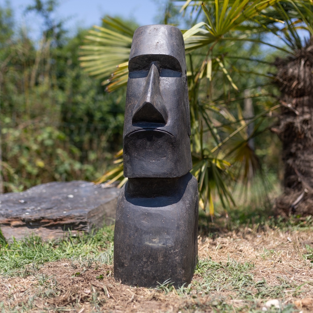 statue de jardin moai ile de paques en pierre naturelle noir 75cm