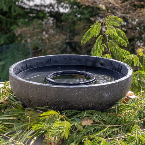 bassin rond pour fontaine tête de bouddha noir antique avec eau 100cm