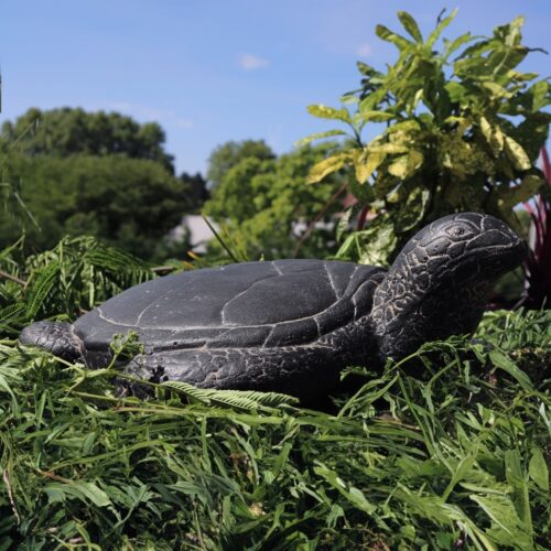 statue tortue de mer pour jardin en pierre noir grande