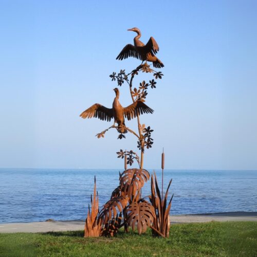 Statue couple 2 oiseaux cormorans sur végétaux en métal rouillé 270cm jardin