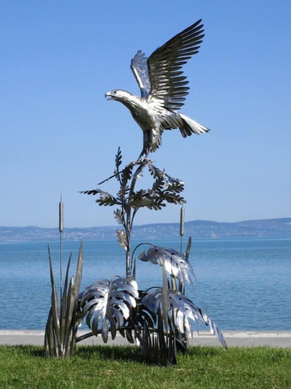 grande statue de jardin aigle sauvage sur une plante en métal acier inoxydable 238cm