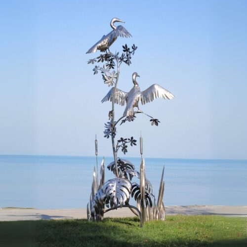 paire de statue oiseaux cormorans grande ailes en acier inoxydable sur plantes 300cm moderne