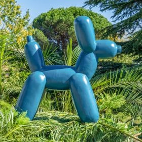 Statue chien ballon bleu en pierre reconstituée 100cm profile