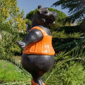 Statue hippopotame danseuse orange en pierre reconstituée PROFILE