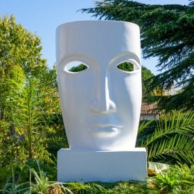 Statue masque blanc en pierre reconstituée FACE